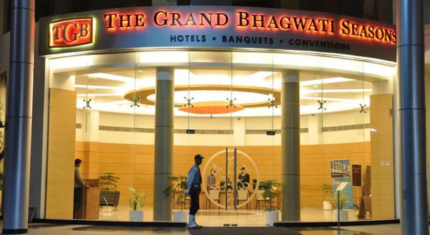 Отель The Grand Bhagwati Seasons Раджкот Экстерьер фото